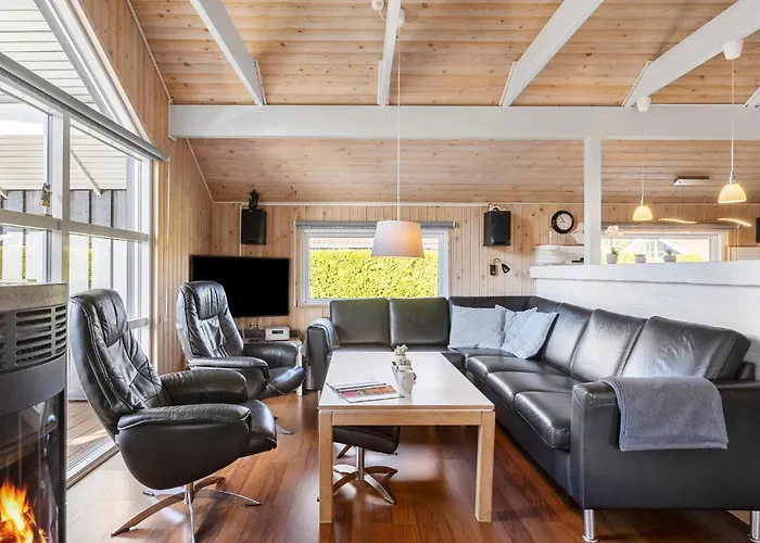 Awesome In Sydals With Sauna Feriehus Sarup